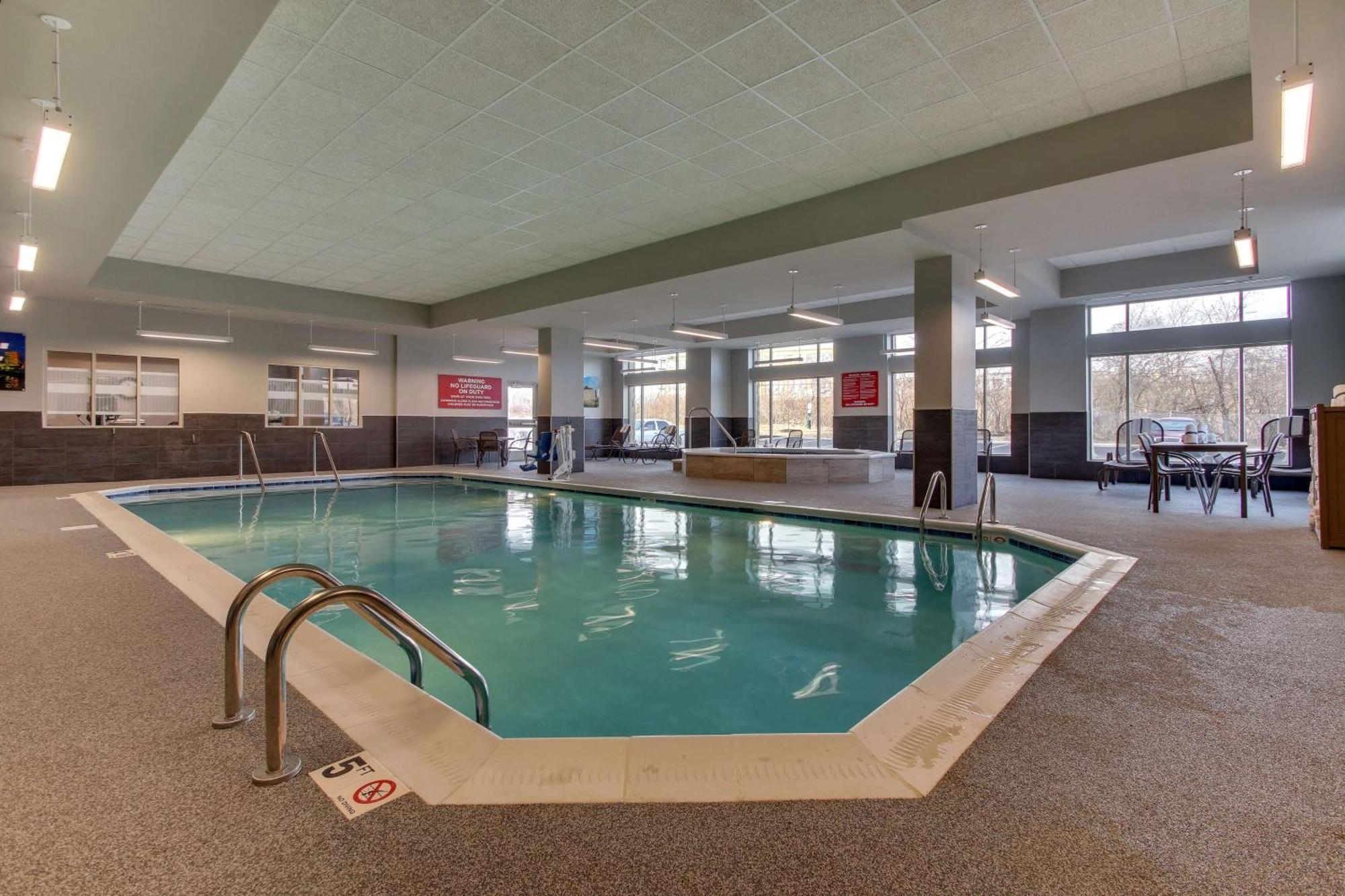 Hotel Drury & Cleveland 3*