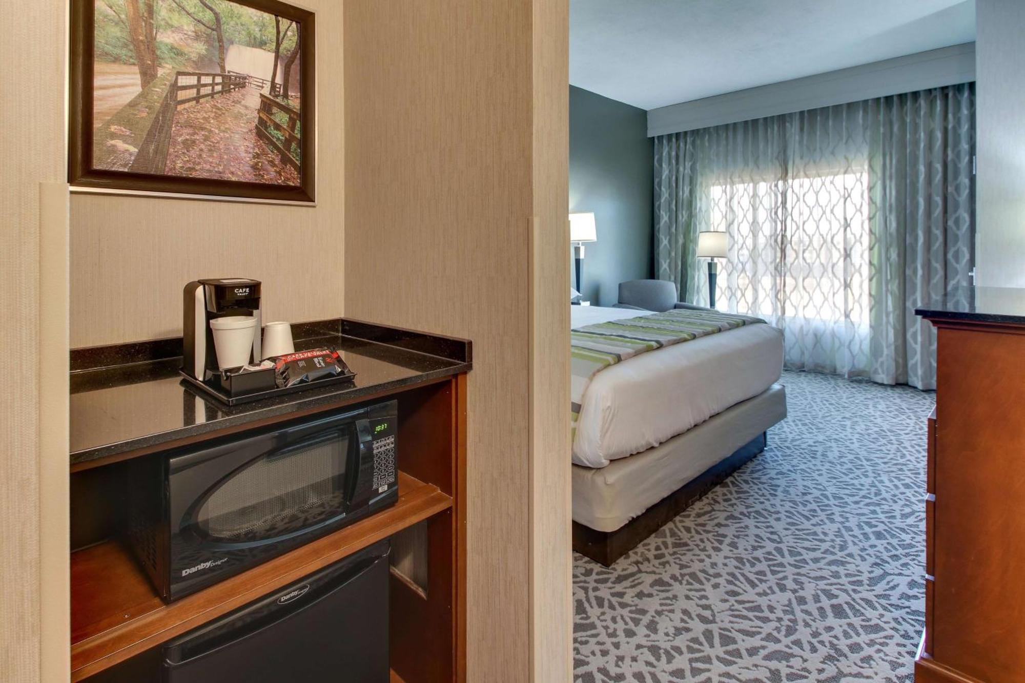 Drury & Cleveland Hotel